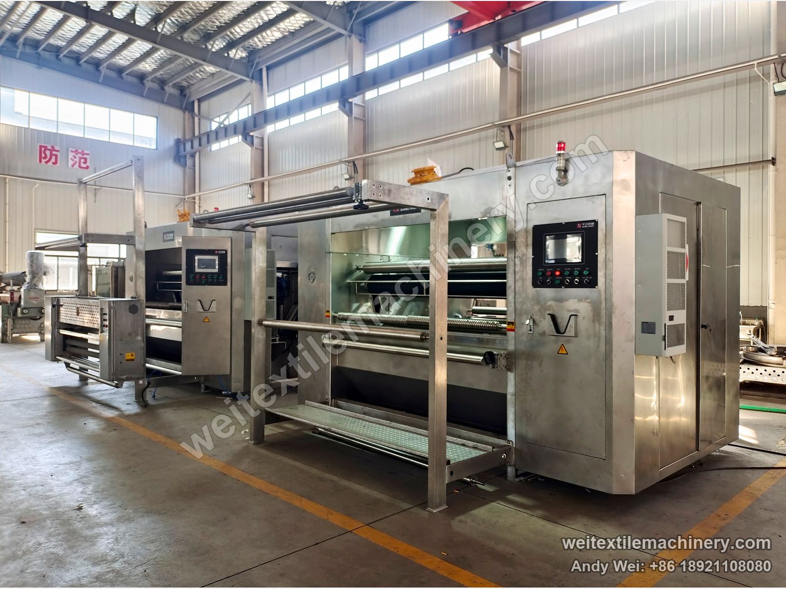 QL WPF-ZN Crabbing Machine, full view, rollers visible in the opening, gantry frame in front